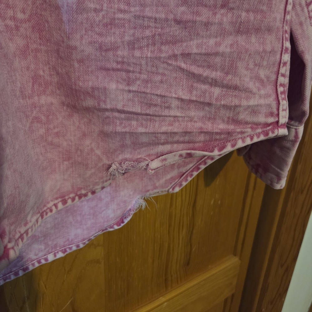 Frank & Eileen Pink Denim Shirt Size S Distressed Hem - Picture 7 of 10